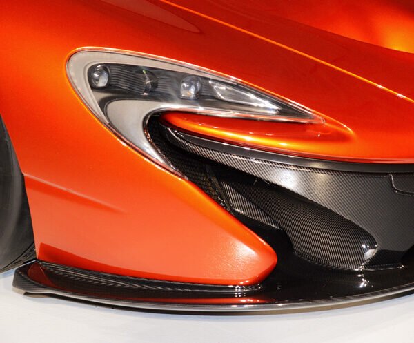 McLaren P1 右側頭燈總成